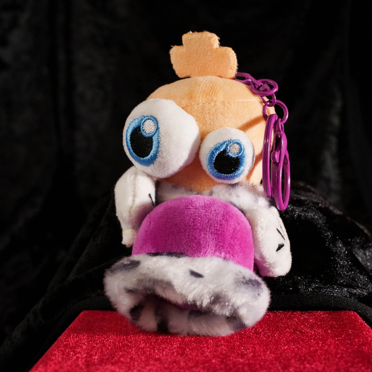 Kinger & Queenie Magnetic Plush Keychains